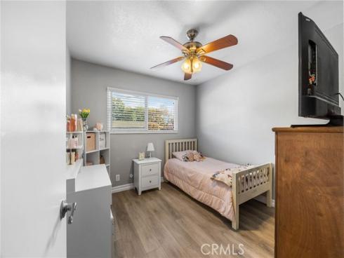 1800 W Gramercy  14 , Anaheim, CA