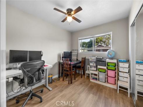 1800 W Gramercy  14 , Anaheim, CA