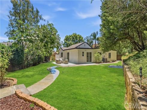 1290 N Mosswood Dr , Anaheim, CA