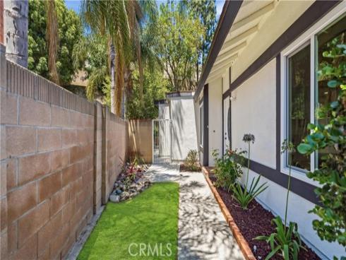 1290 N Mosswood Dr , Anaheim, CA