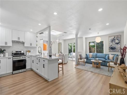 1290 N Mosswood Dr , Anaheim, CA