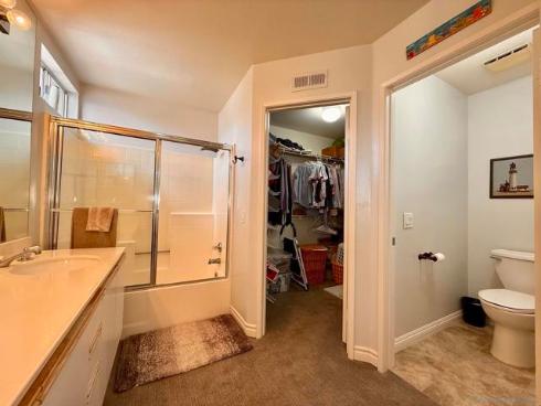 992 S Country Glen Way , Anaheim, CA