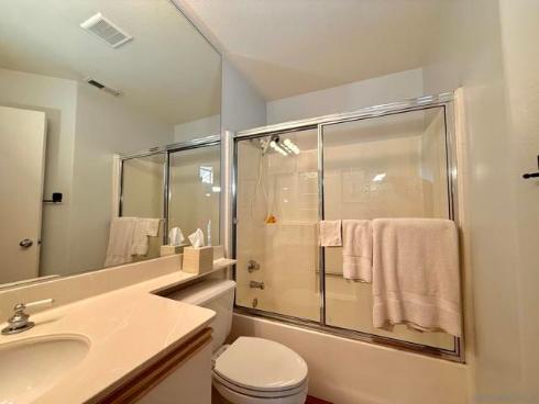 992 S Country Glen Way , Anaheim, CA
