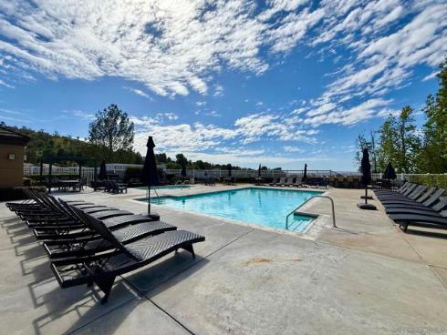 992 S Country Glen Way , Anaheim, CA