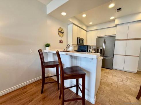 992 S Country Glen Way , Anaheim, CA