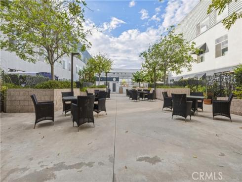 435 W Center Street 405 , Anaheim, CA