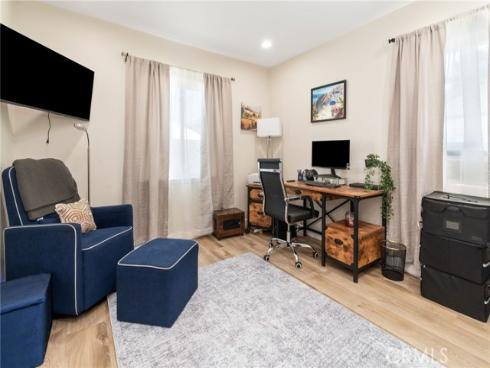 1427 E Hukee , Anaheim, CA