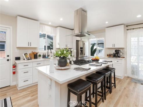 1427 E Hukee , Anaheim, CA