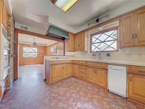 811 S Ramblewood Drive, Anaheim, CA