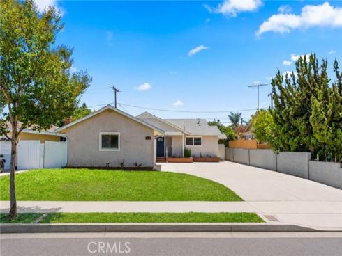 1730 E Redwood , Anaheim, CA