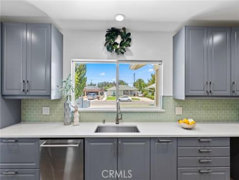 1730 E Redwood , Anaheim, CA