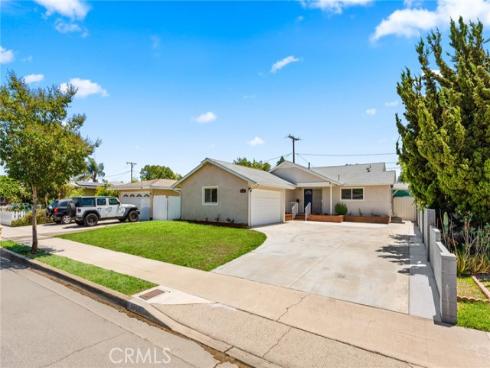 1730 E Redwood , Anaheim, CA