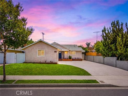 1730 E Redwood , Anaheim, CA