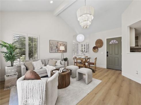1004 S Dewcrest , Anaheim, CA