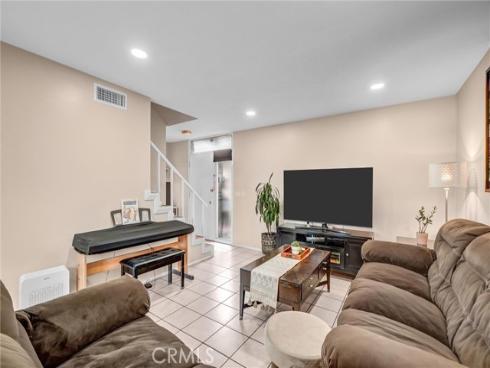 10761  Magnolia  101  Avenue, Anaheim, CA