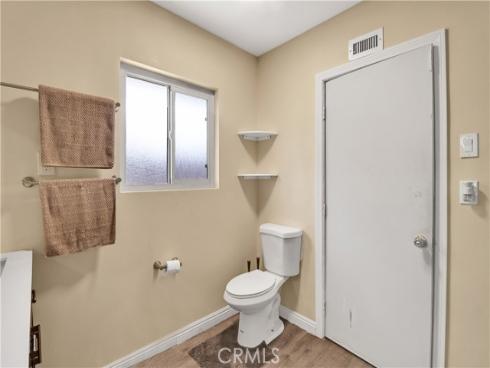 2550 W Rowland Avenue, Anaheim, CA