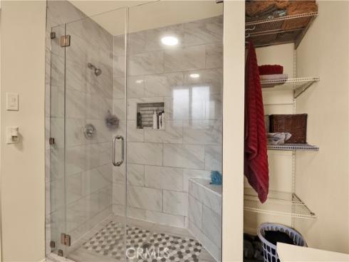 2550 W Rowland Avenue, Anaheim, CA