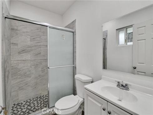 2550 W Rowland Avenue, Anaheim, CA