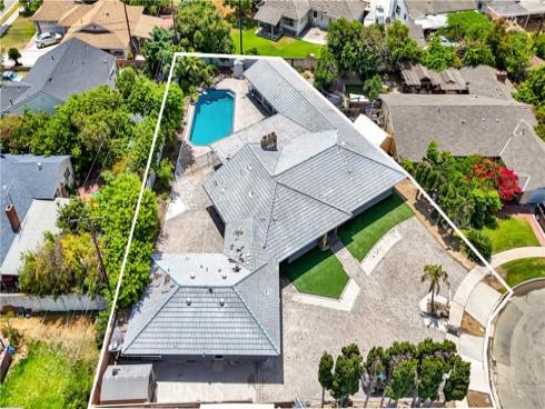 2550 W Rowland Avenue, Anaheim, CA