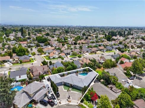 2550 W Rowland Avenue, Anaheim, CA