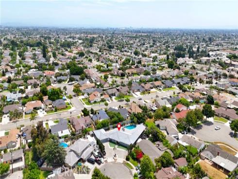2550 W Rowland   Avenue, Anaheim, CA