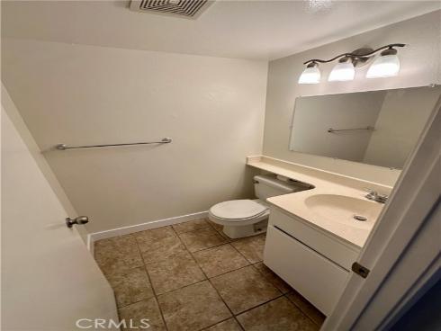 835 W Orangewood , Anaheim, CA
