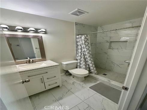 835 W Orangewood , Anaheim, CA