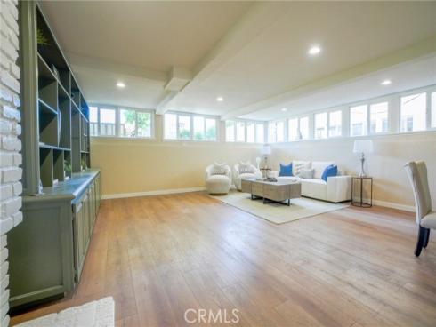 2403 E Romneya , Anaheim, CA