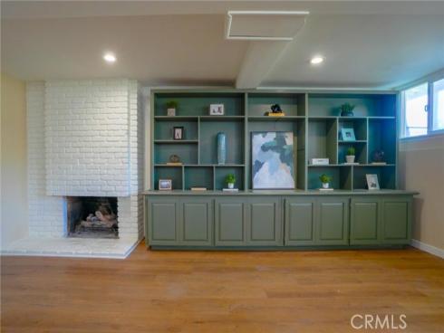 2403 E Romneya , Anaheim, CA