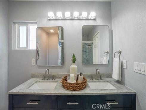2403 E Romneya , Anaheim, CA