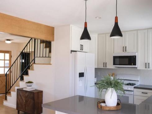 3151 E Radcliffe Avenue, Anaheim, CA