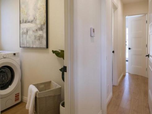 3151 E Radcliffe Avenue, Anaheim, CA