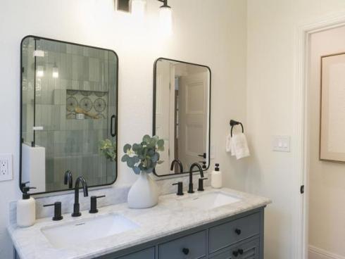 3151 E Radcliffe Avenue, Anaheim, CA