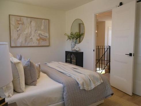 3151 E Radcliffe Avenue, Anaheim, CA