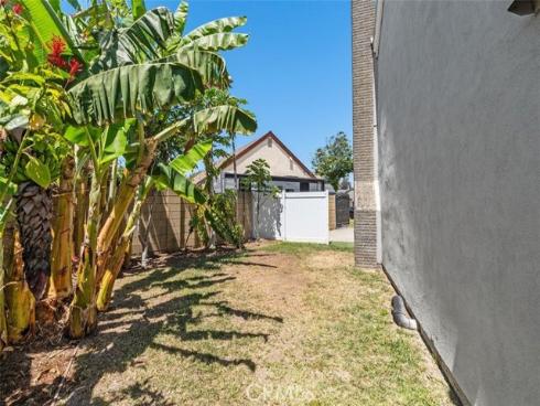 3338 E Radcliffe , Anaheim, CA