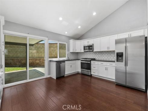 3338 E Radcliffe , Anaheim, CA
