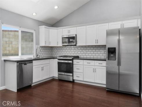 3338 E Radcliffe , Anaheim, CA