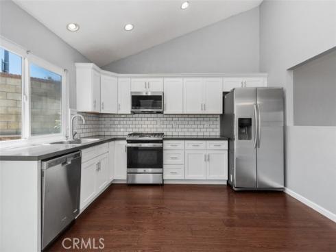 3338 E Radcliffe , Anaheim, CA