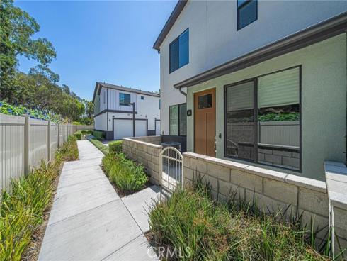 2775 W Pepper Tree 14 , Anaheim, CA