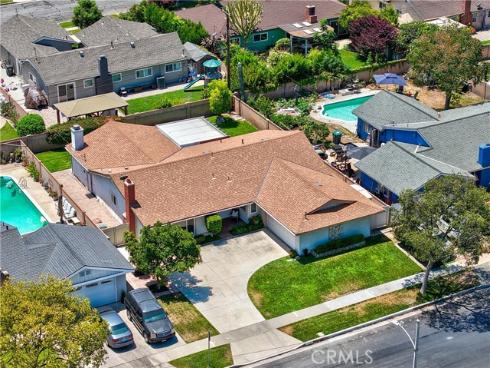 2832 E Virginia , Anaheim, CA