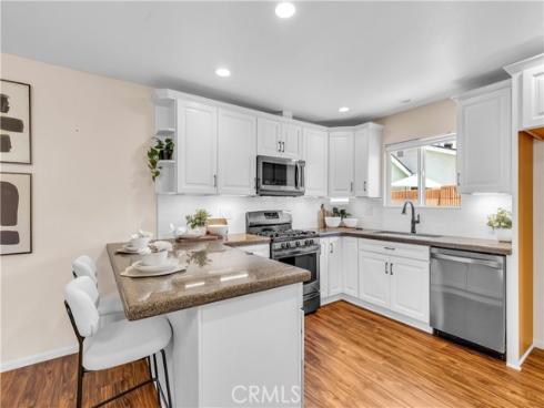 2832 E Virginia , Anaheim, CA
