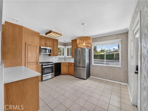1587 W Kimberly Avenue, Anaheim, CA