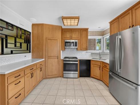 1587 W Kimberly Avenue, Anaheim, CA