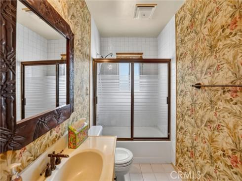 1587 W Kimberly Avenue, Anaheim, CA