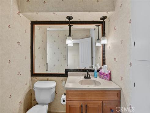 1587 W Kimberly Avenue, Anaheim, CA