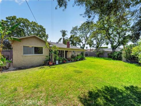 1587 W Kimberly Avenue, Anaheim, CA