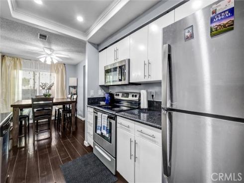 943 W Lamark Lane, Anaheim, CA