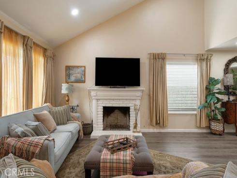 1881 N Garland   Lane, Anaheim, CA