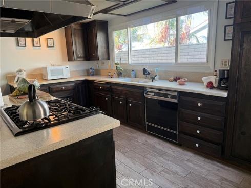 2864 W Monroe , Anaheim, CA