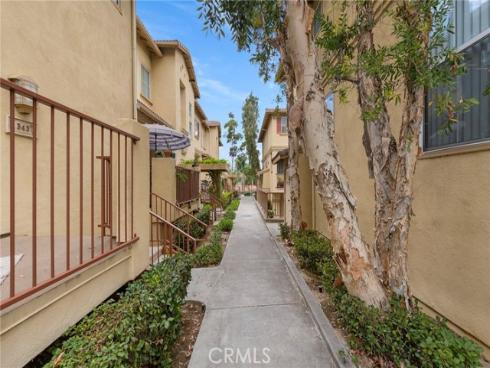 343 W Summerfield   Circle, Anaheim, CA